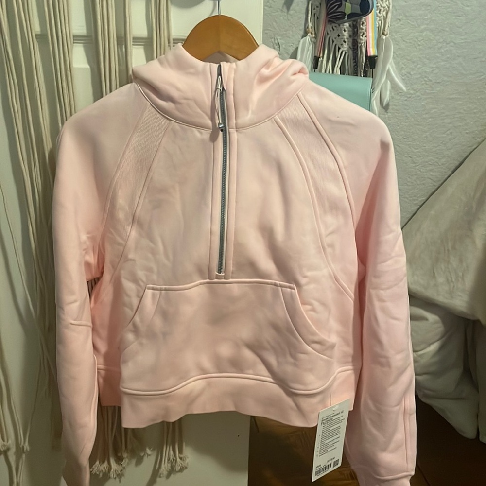 Brand New Lululemon Scuba Half zip in strawberry milkshake size xs/s